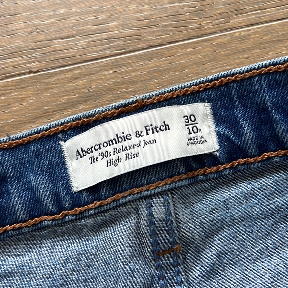 Abercrombie & Fitch The 90s Relaxed Jean High Rise | 10 regular - Picture 6 of 7